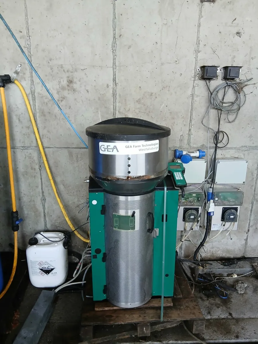 Automatic calf feeder - Image 1