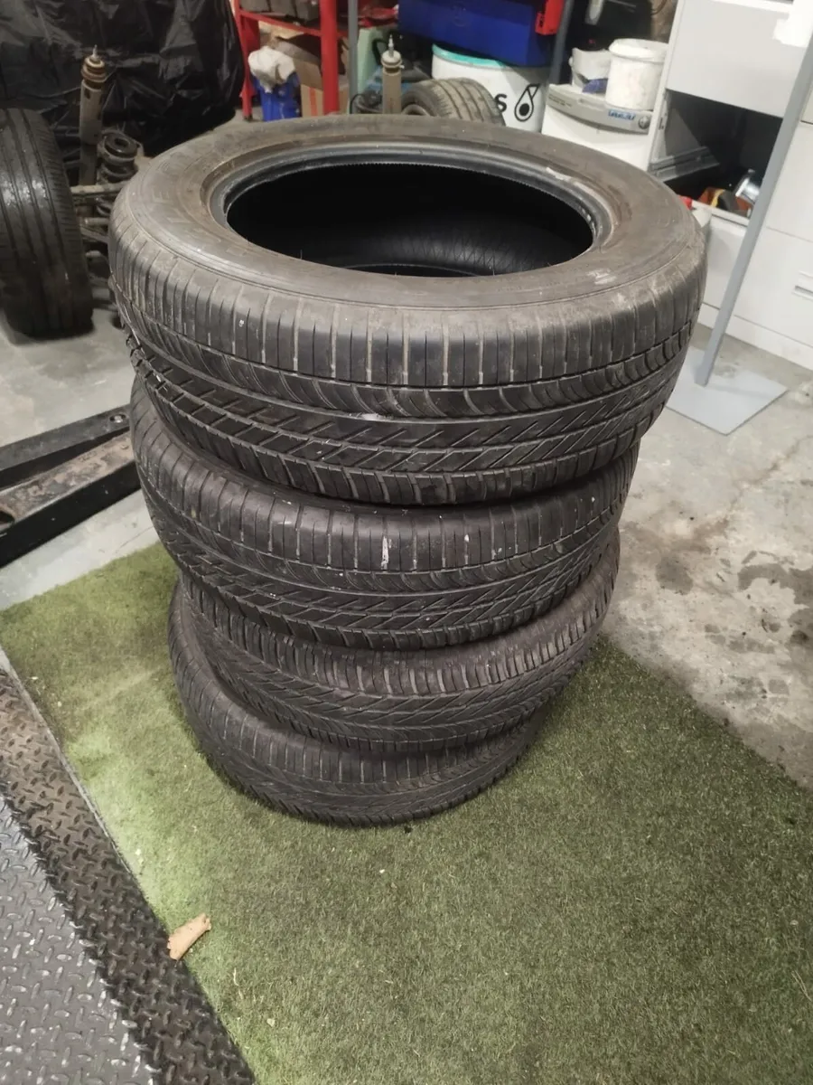 Goodyear tyres 235 60 r18 - Image 4
