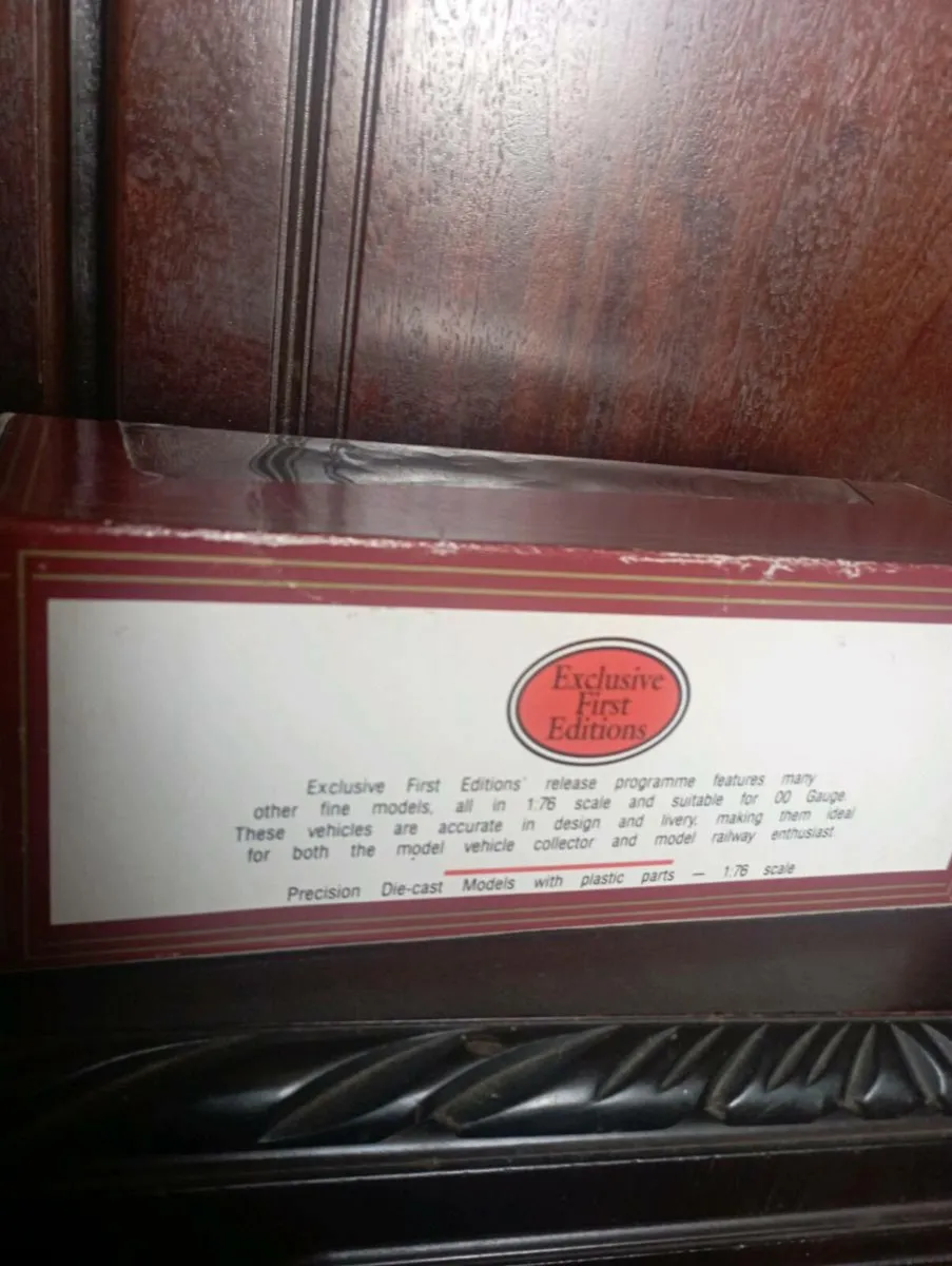 EXCLUSIVE FIRST EDITIONS ACE ERGO  ARTIC TRUCK - Image 2