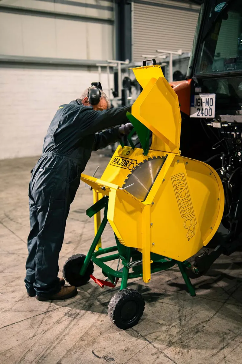 MAJOR PTO Saw Bench - Image 4