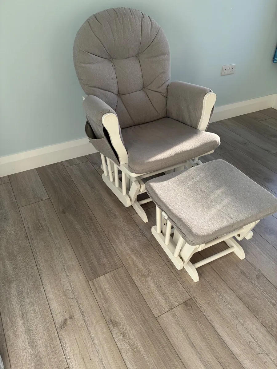 Babylo Rocking Chair and Footstool - Image 3