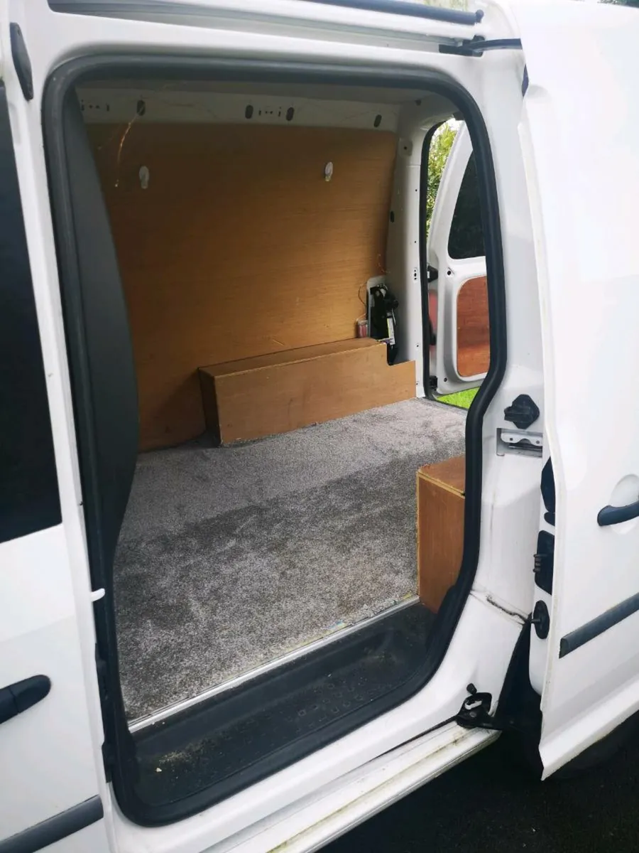 Volkswagon Caddy 2016 - Image 3