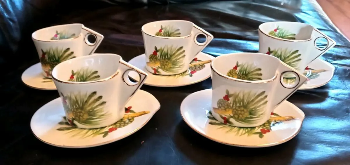 Ashford Collection Expresso Cups and Saucers - Image 1