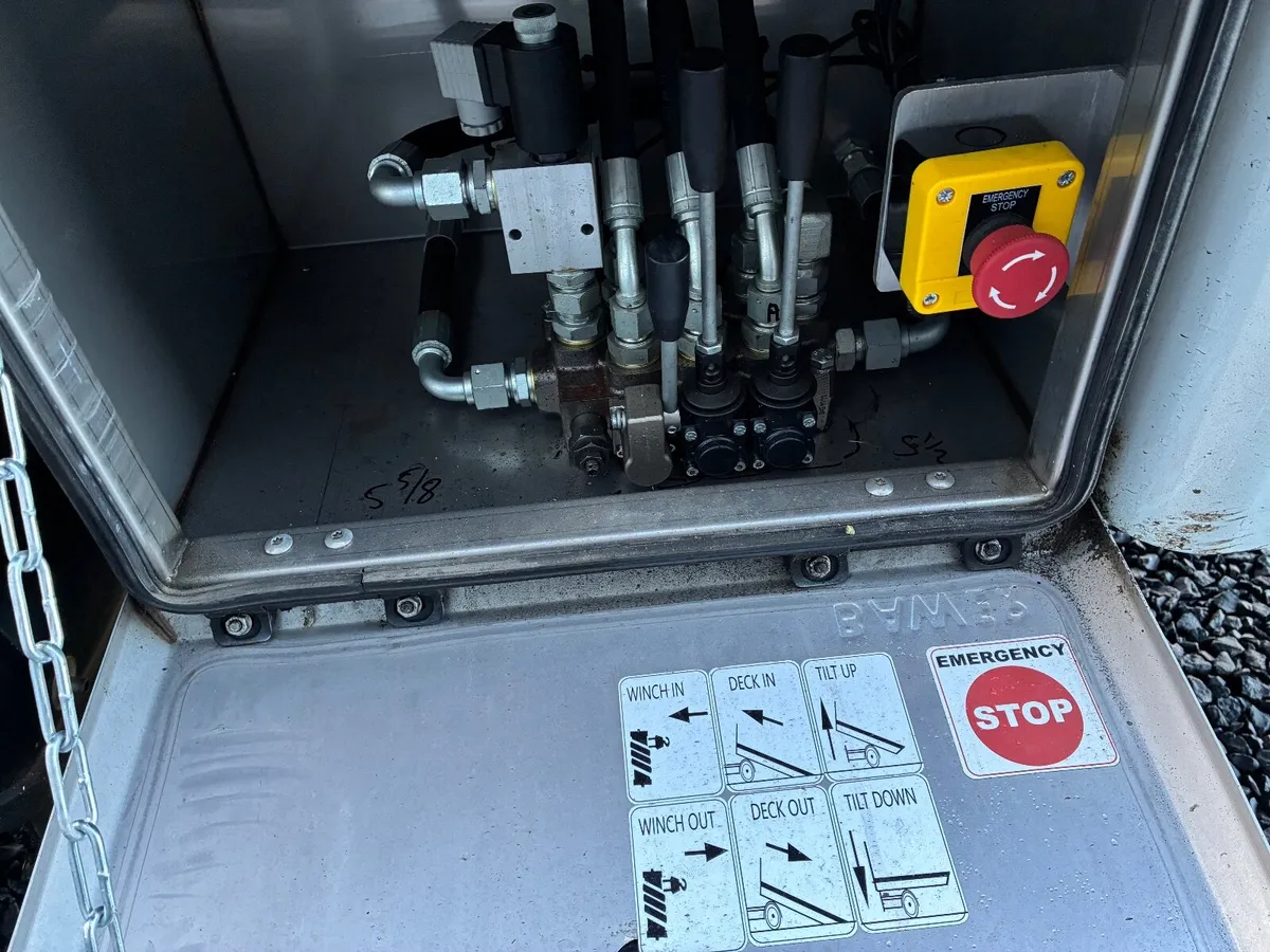 Iveco Daily 70 C17 Recovery Truck - Image 2