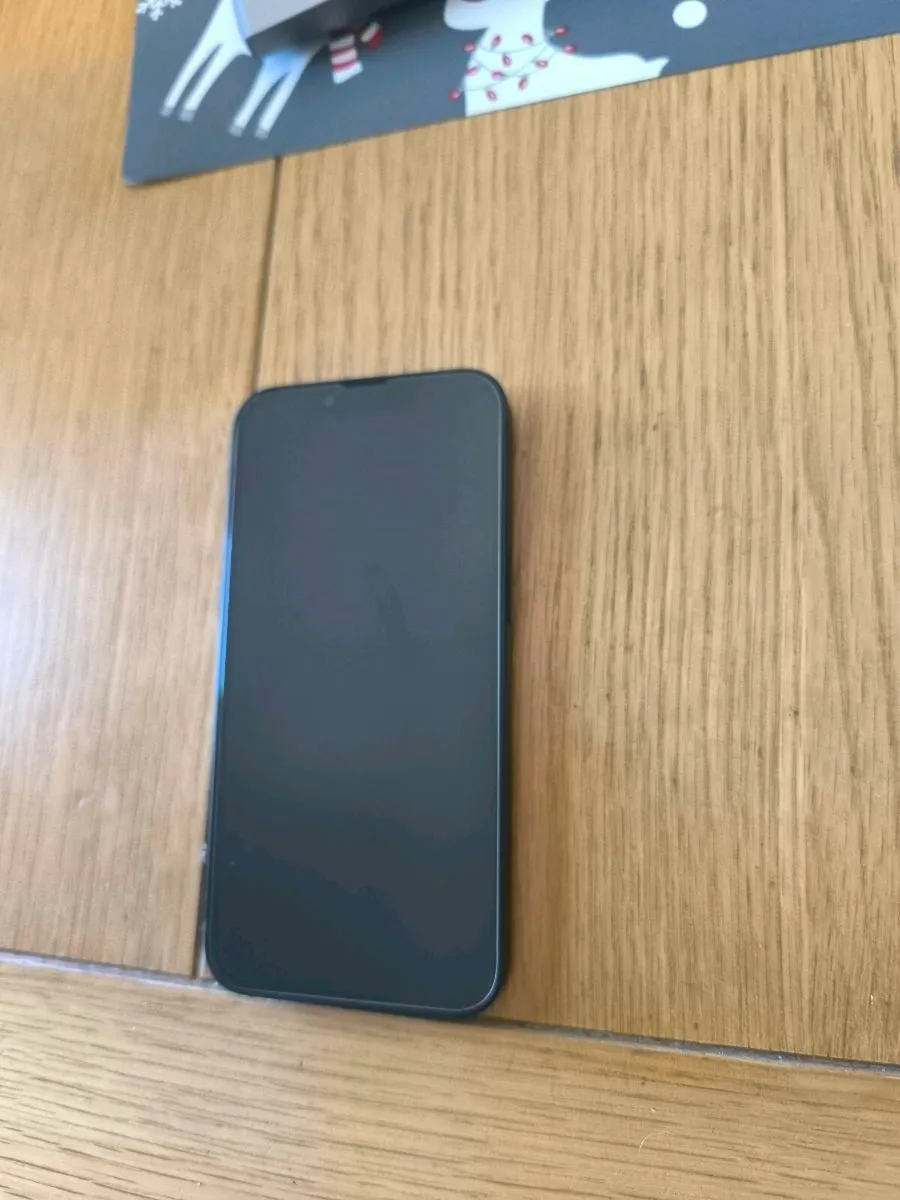 I phone 14 - Image 3