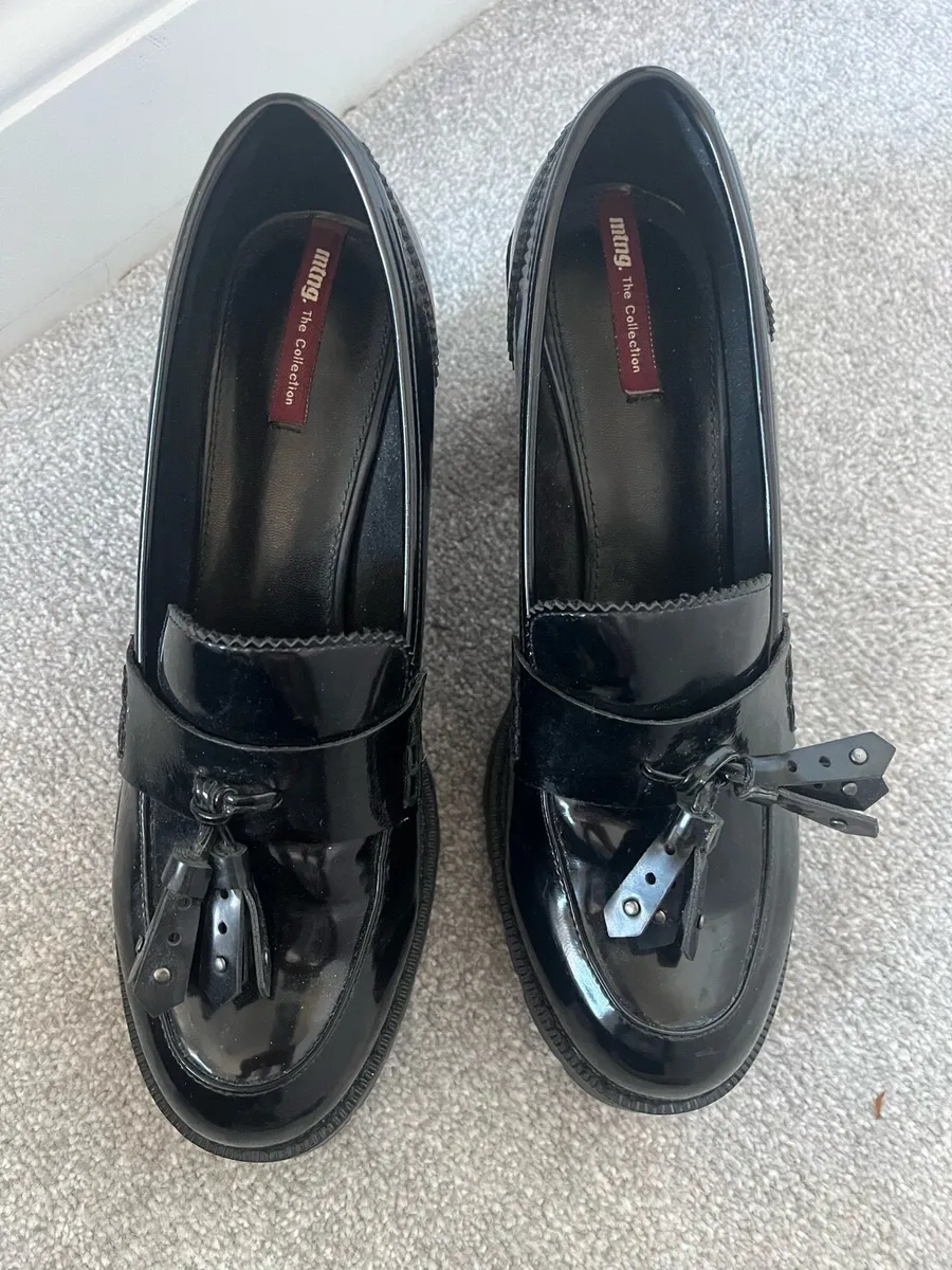 New Black Patent Ladies shoes - Image 1