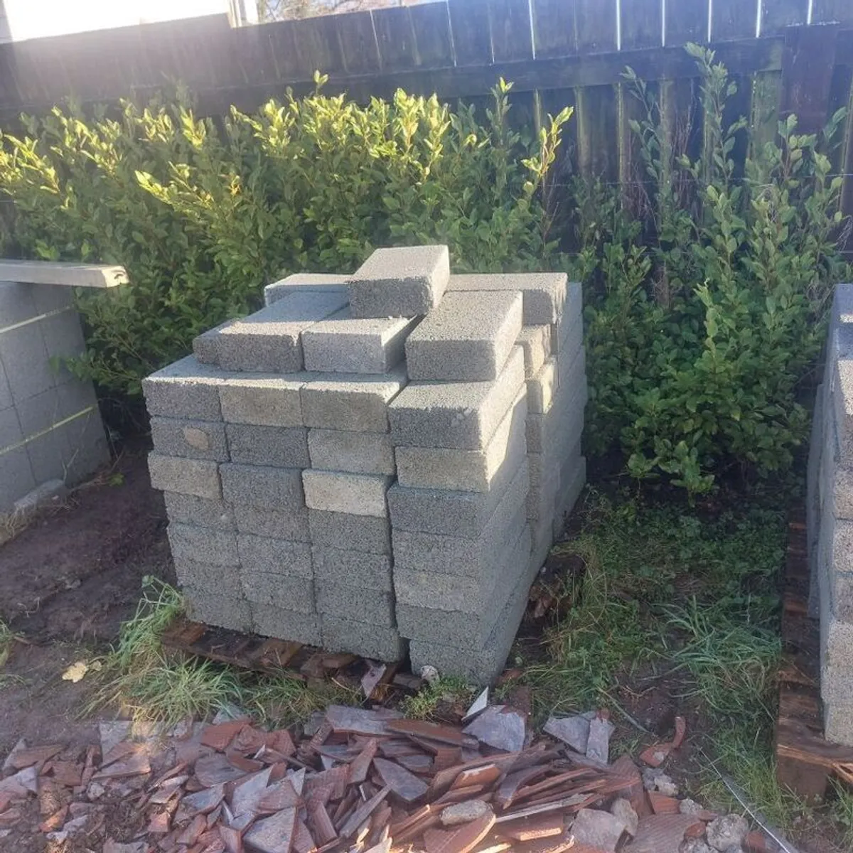 220 4inch blocks - Image 1