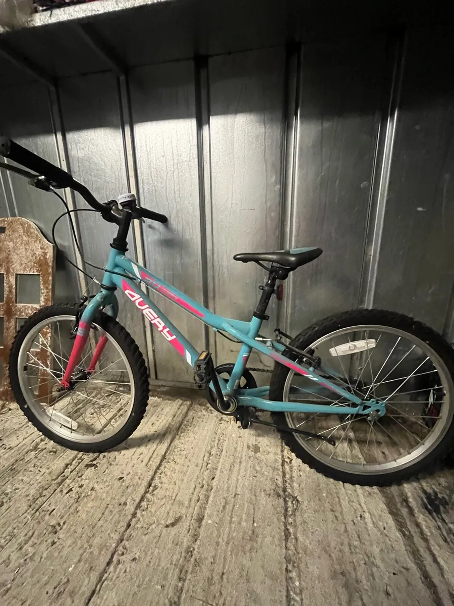 Girls bike - Image 1
