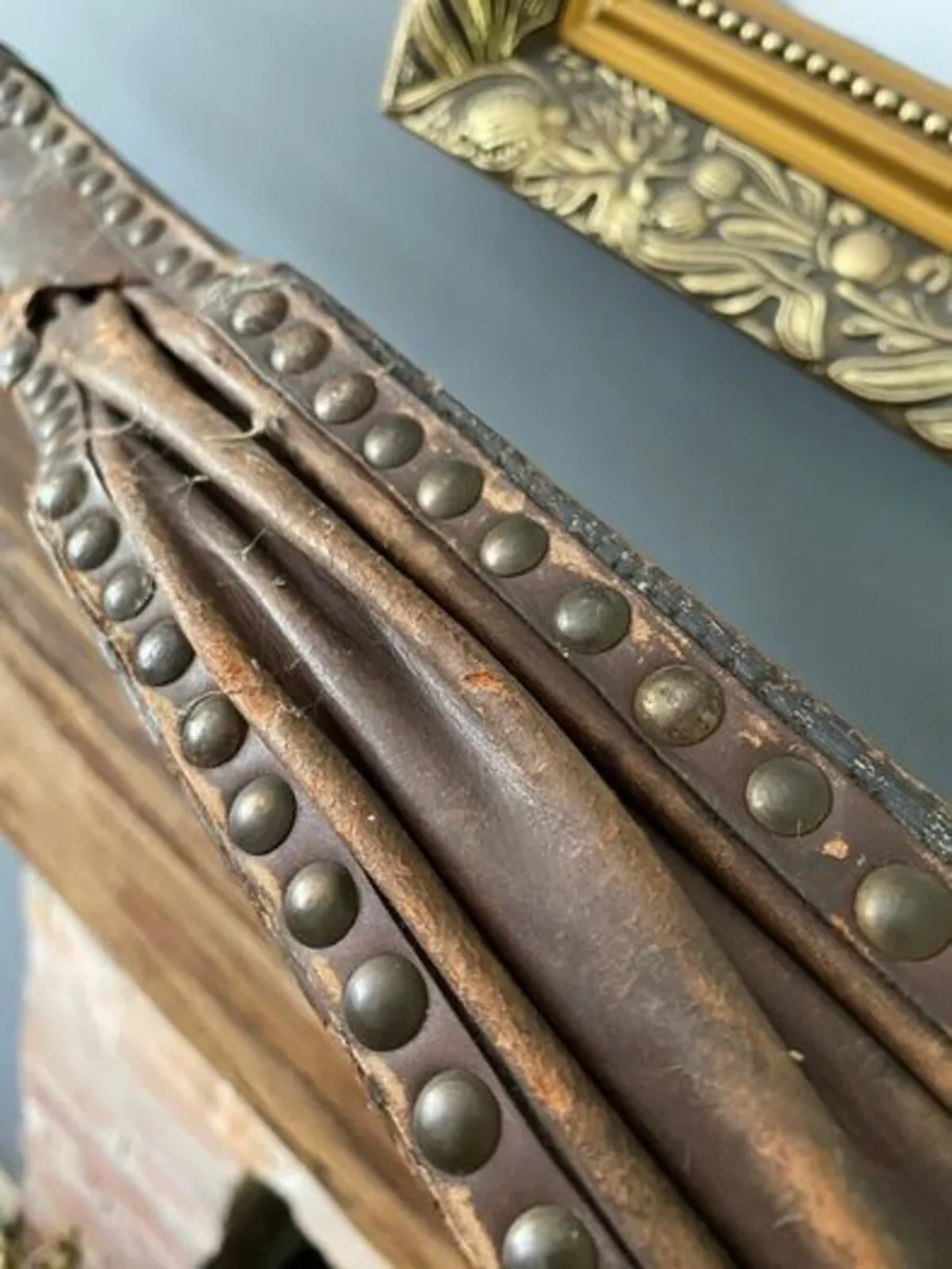 Antique Large Leather & Oak Fire Bellows 4ftApprox - Image 4