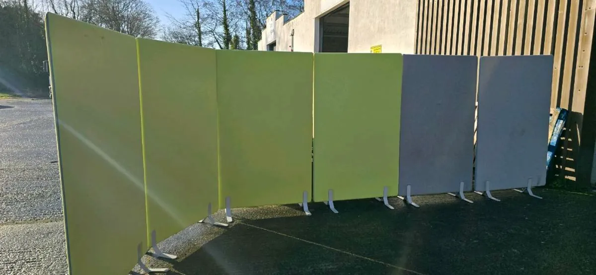 6 second-hand office dividers