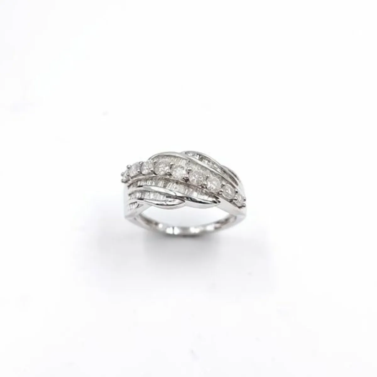 Jewellery-Luxury-Designer-Gold-Silver-Diamonds - Image 1