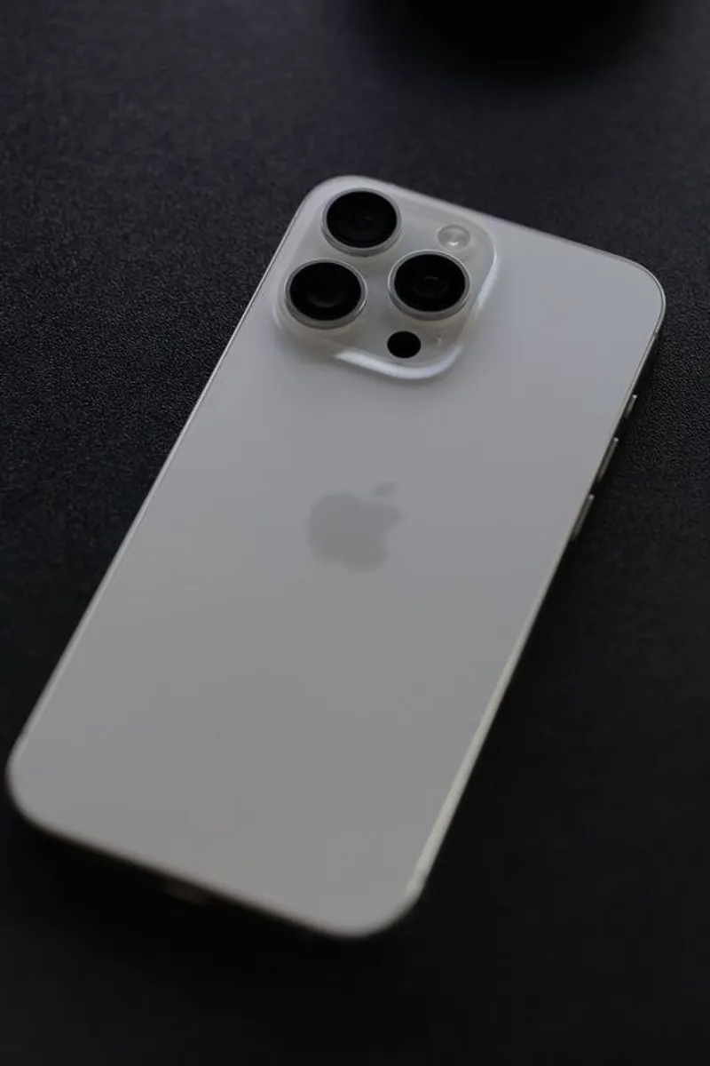 iPhone 15 Pro Max 256GB - Titanium - Excellent condition - Image 3