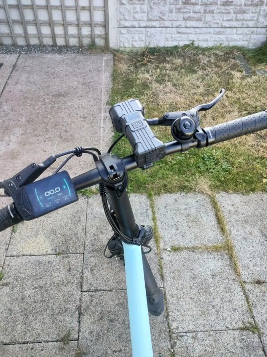 Folding electric bike - Image 2
