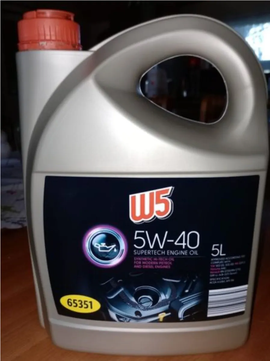 Engine Oil 5W40 - Image 1