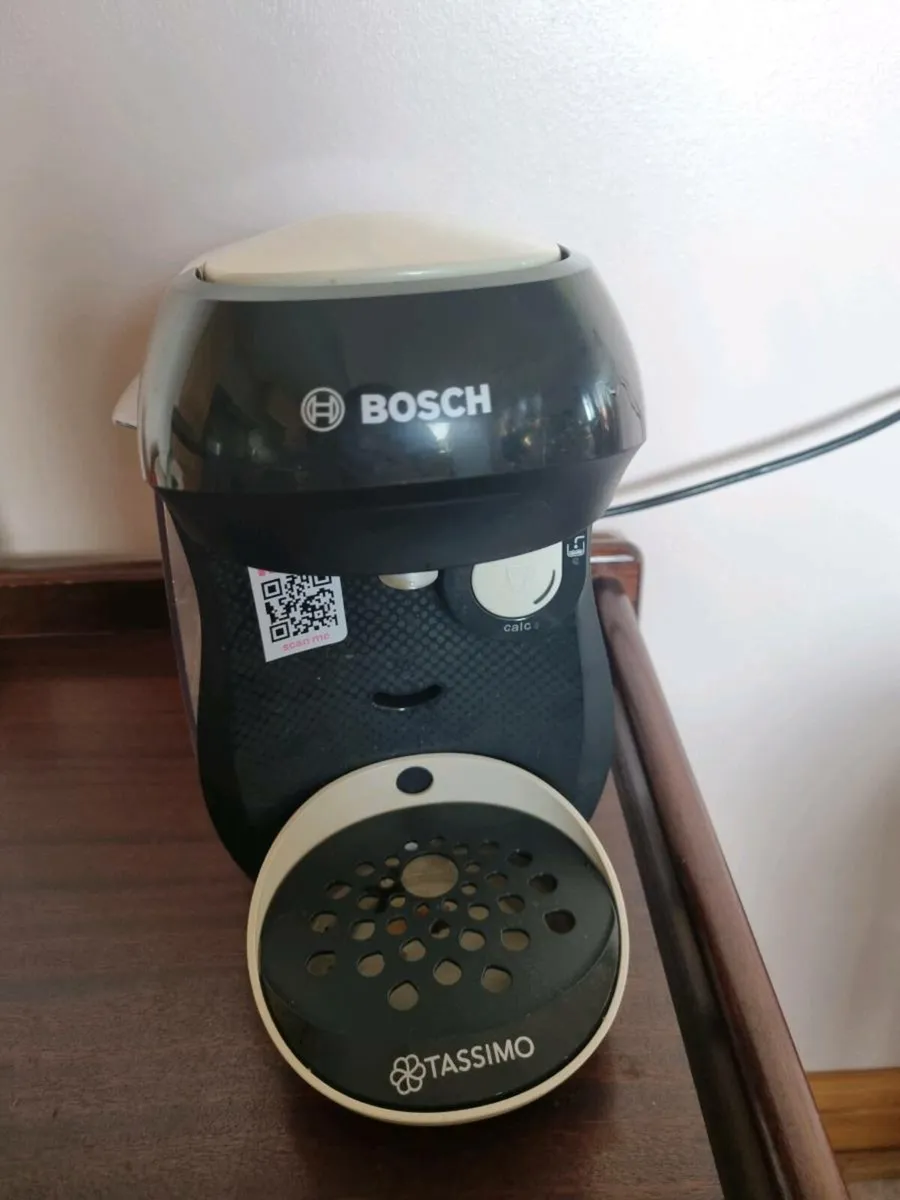 Bosch Tasimo coffee pod maker - Image 1