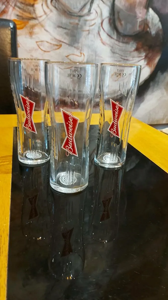 24 Budweisser Glasses - Image 1