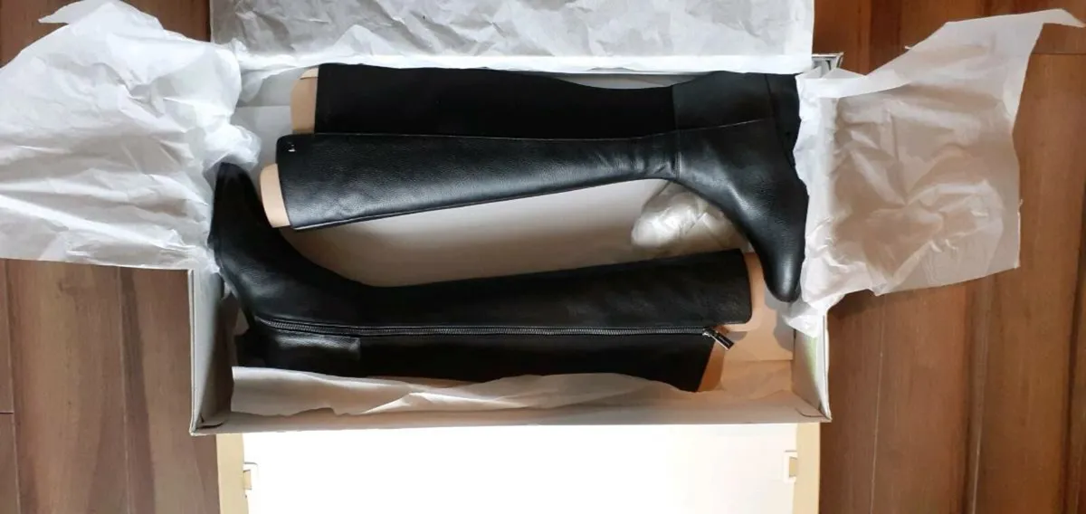 Michael Kors leather boots - Image 3