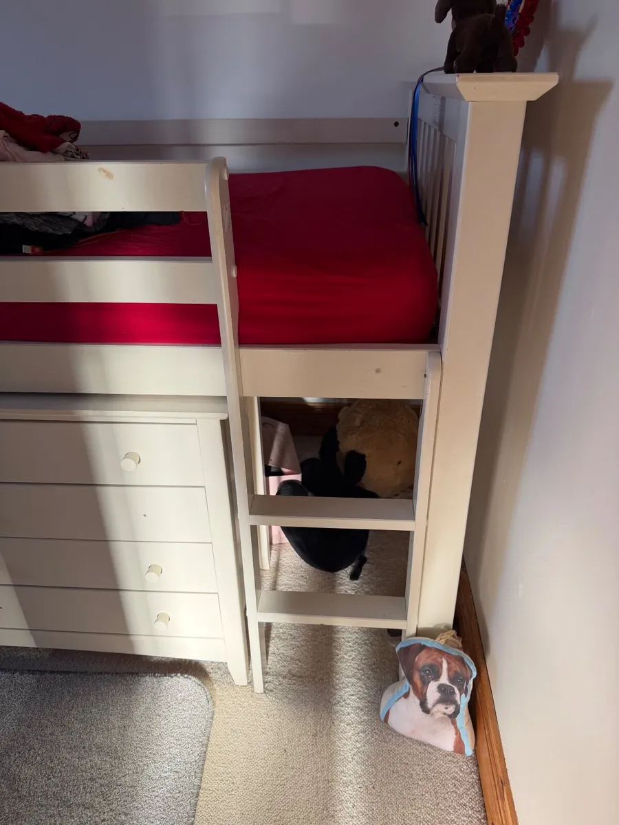 Kids mid sleeper bed - Image 1