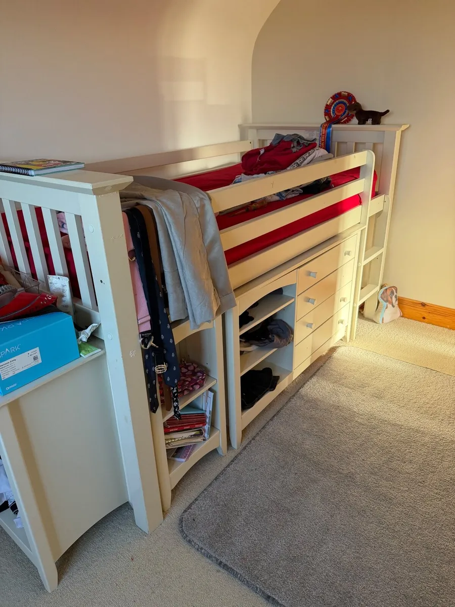 Kids mid sleeper bed - Image 2