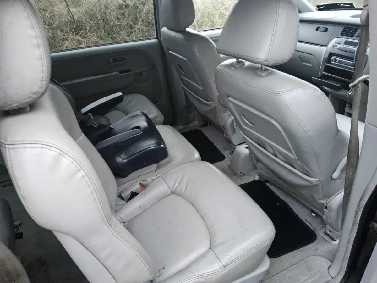 Hyundai Trajet 2007 - Image 4