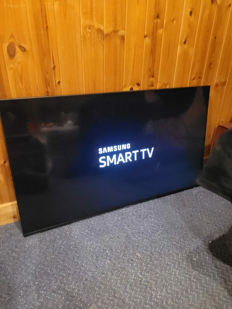 43" Samsung Tv - Image 1
