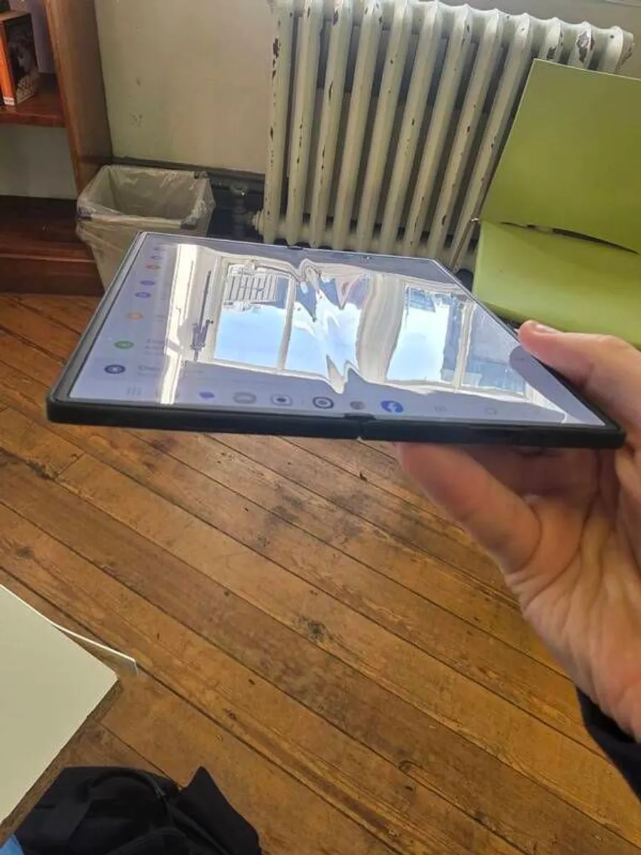 Samsung Galaxy Fold 7 - Image 3