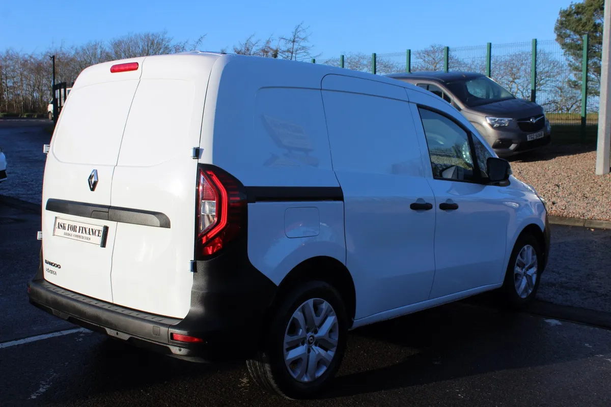 2024 Renault Kangoo ML19 Advance - Image 4