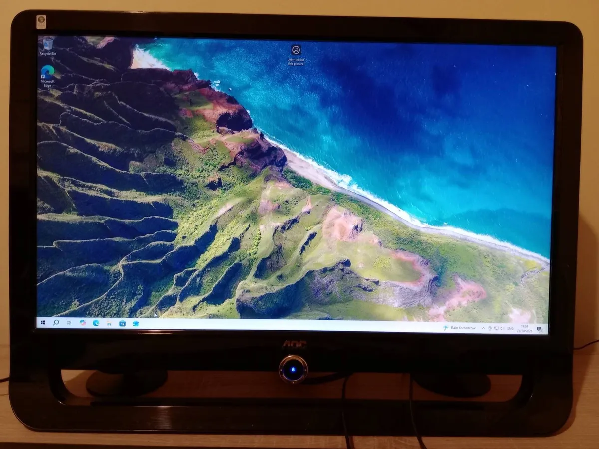 PC & Display WIN 10 - Image 1