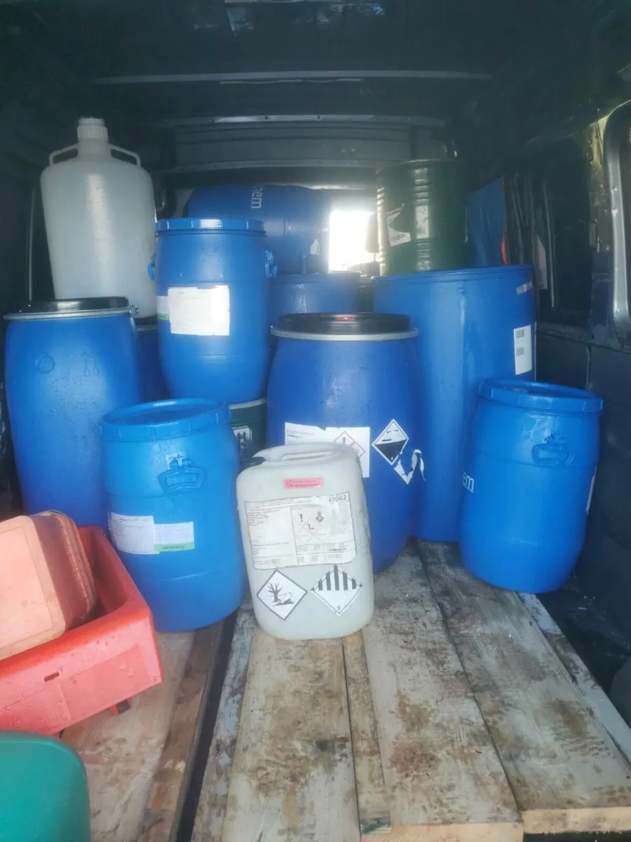 Barrels, baskets and blower - Image 2