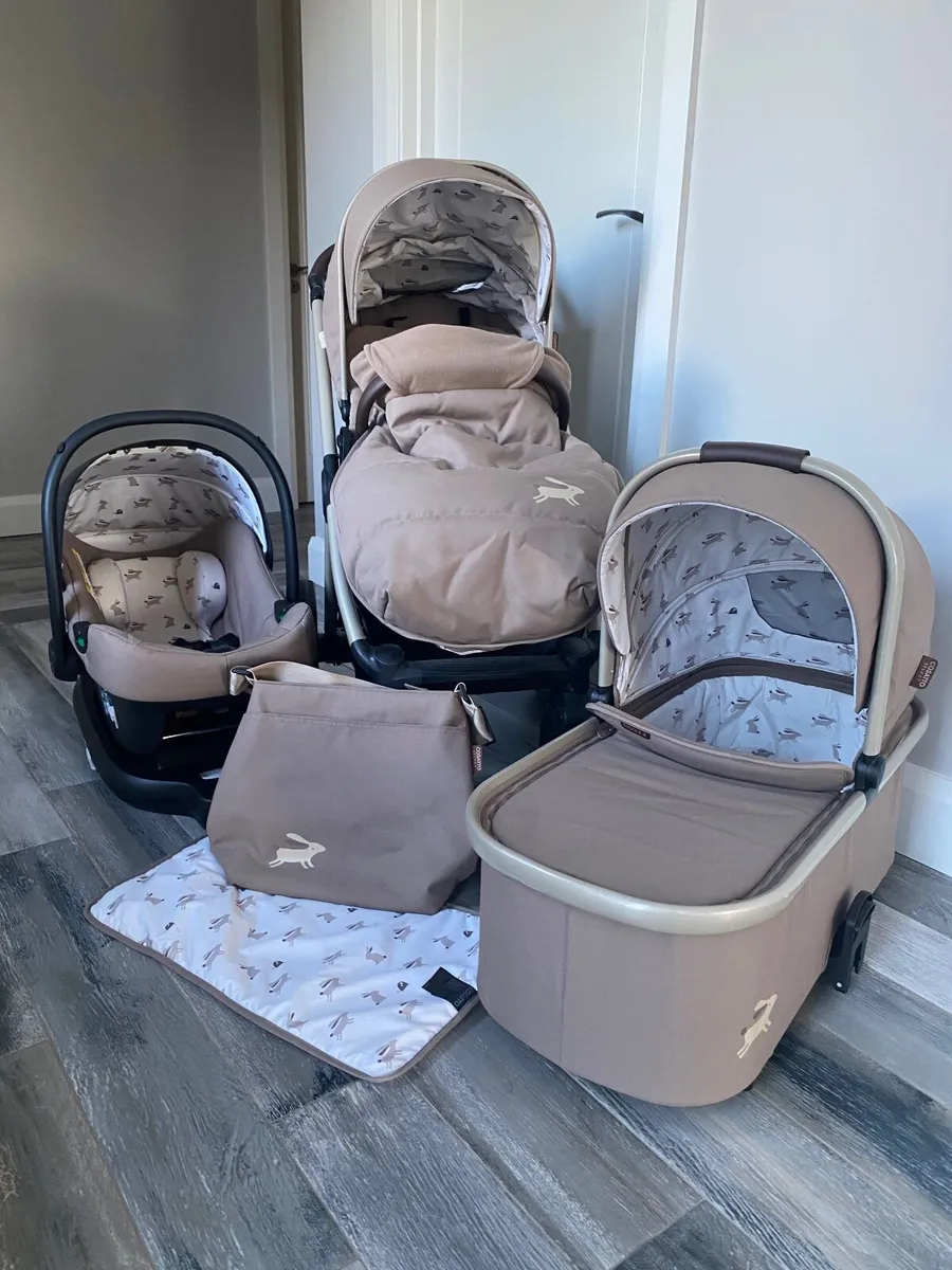 Cosatto Giggle 4 Pram travel system  unwanted Gift - Image 1