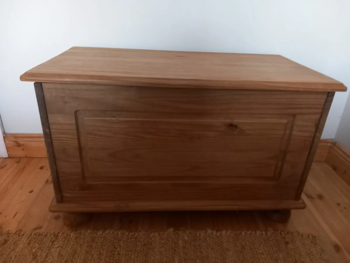 Trunk -storage box - Image 1