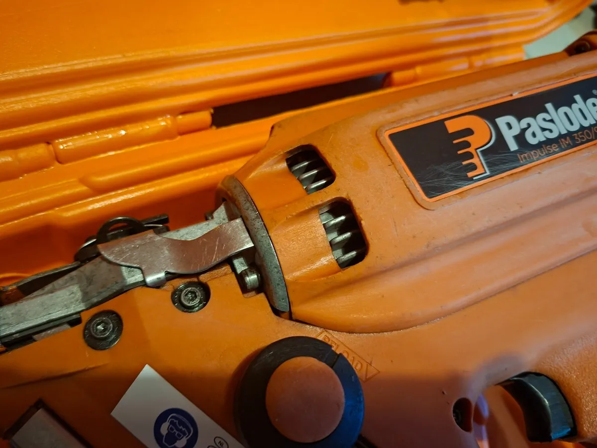 Paslode im350 1st Fix Nail Gun"Fully Serviced" - Image 4