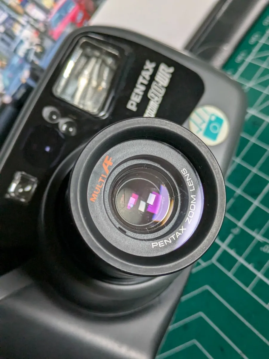 Pentax Zoom 90WR rugged film camera - Image 2