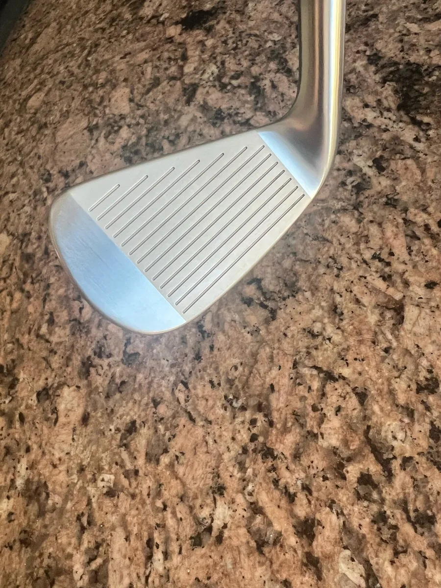 Taylormade P790 irons - Image 4