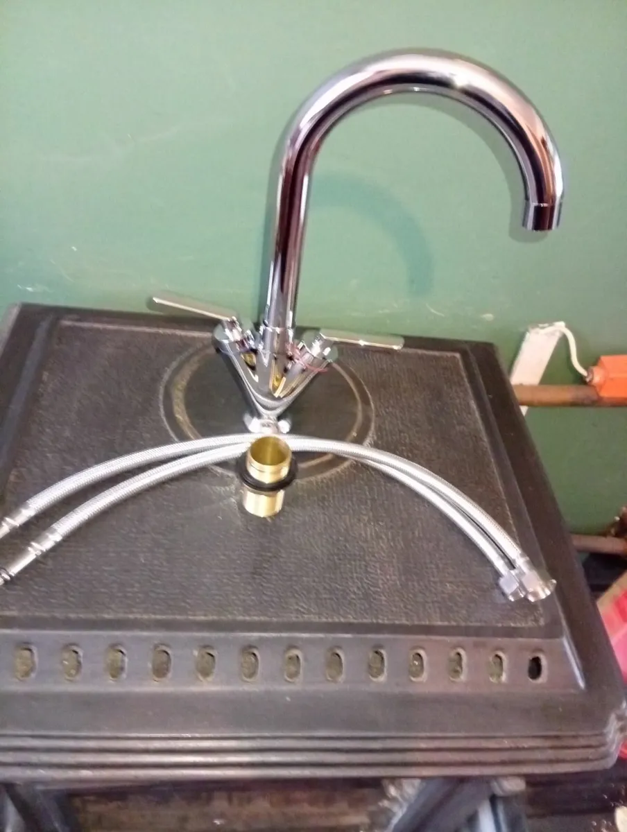 Kitchen mixer tap - Image 2