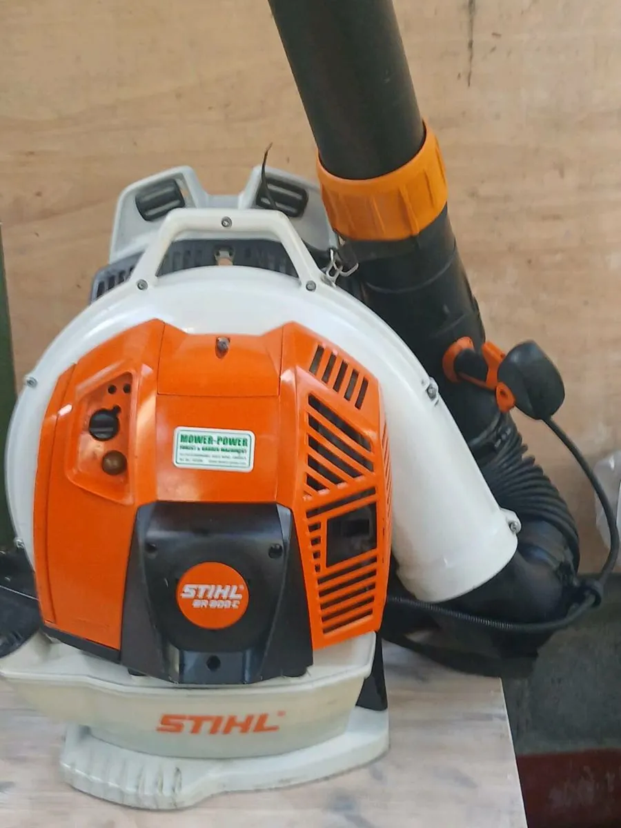 Leaf blower - Image 1