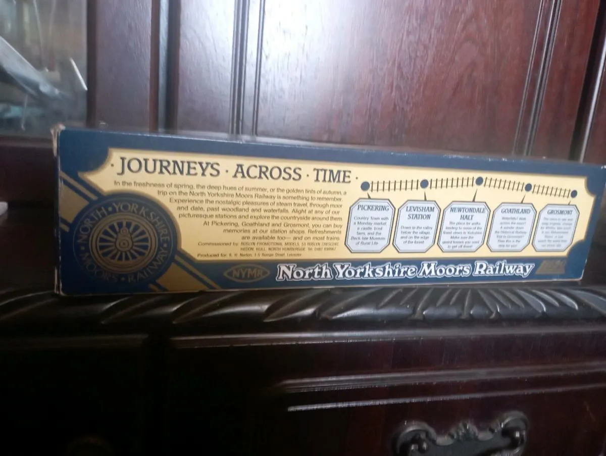 LLEDO NORTH  YORKSHIRE  MOORS MODLES RAILWAY - Image 2