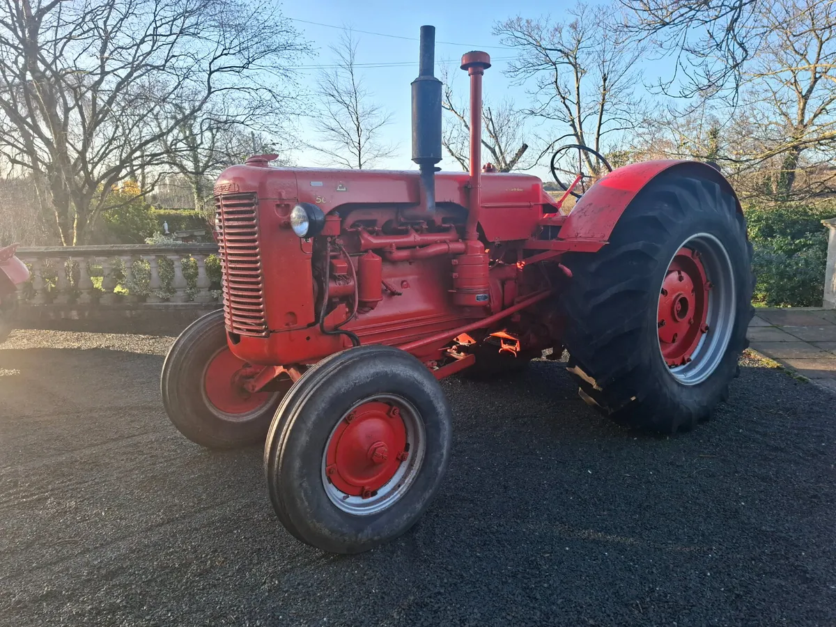 1954 Case 500 6 Cylinder Diesel Tractor - Image 2