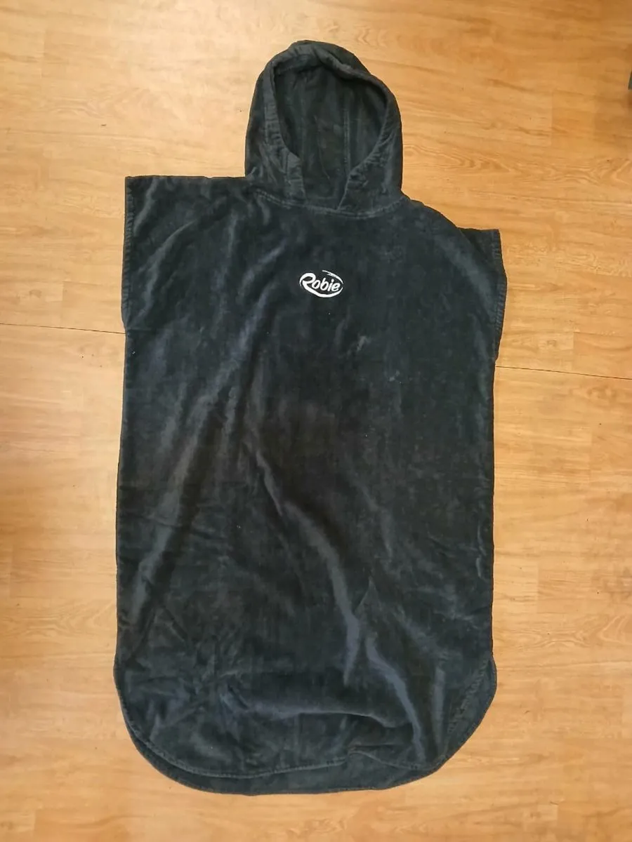 Robie changing towel robe, size small adult. - Image 1