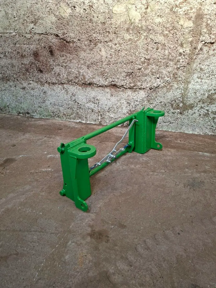 Pinnacle Fabrication Loader Adaptor - Image 2