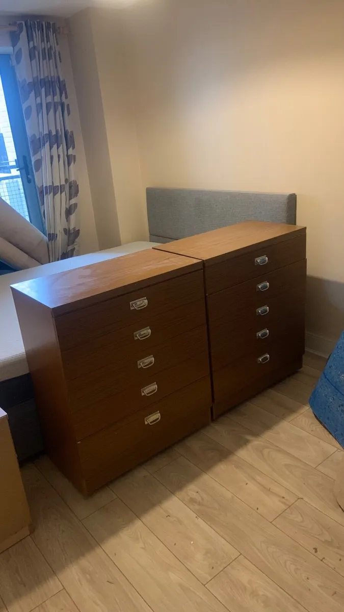 FREE TO TAKE AWAY - Image 1