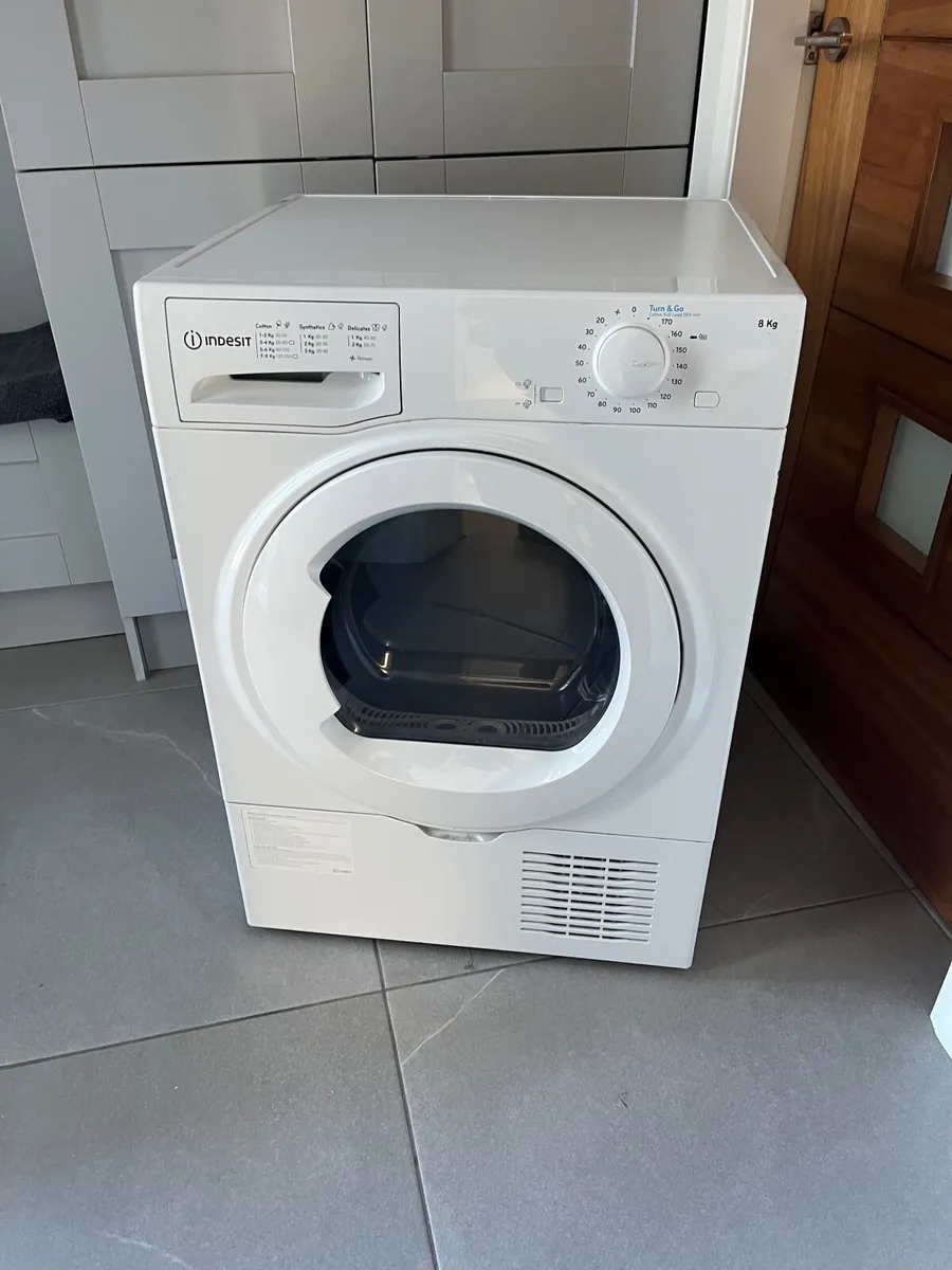 Indesit 8kg condenser tumble dryer - Image 2