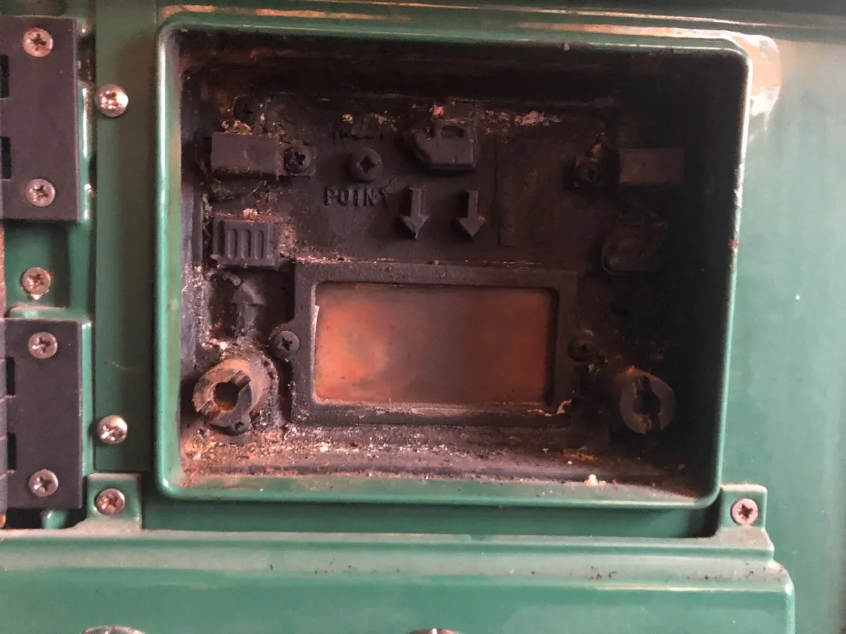 Fully refurbished oiled fired Stanley range - Image 3