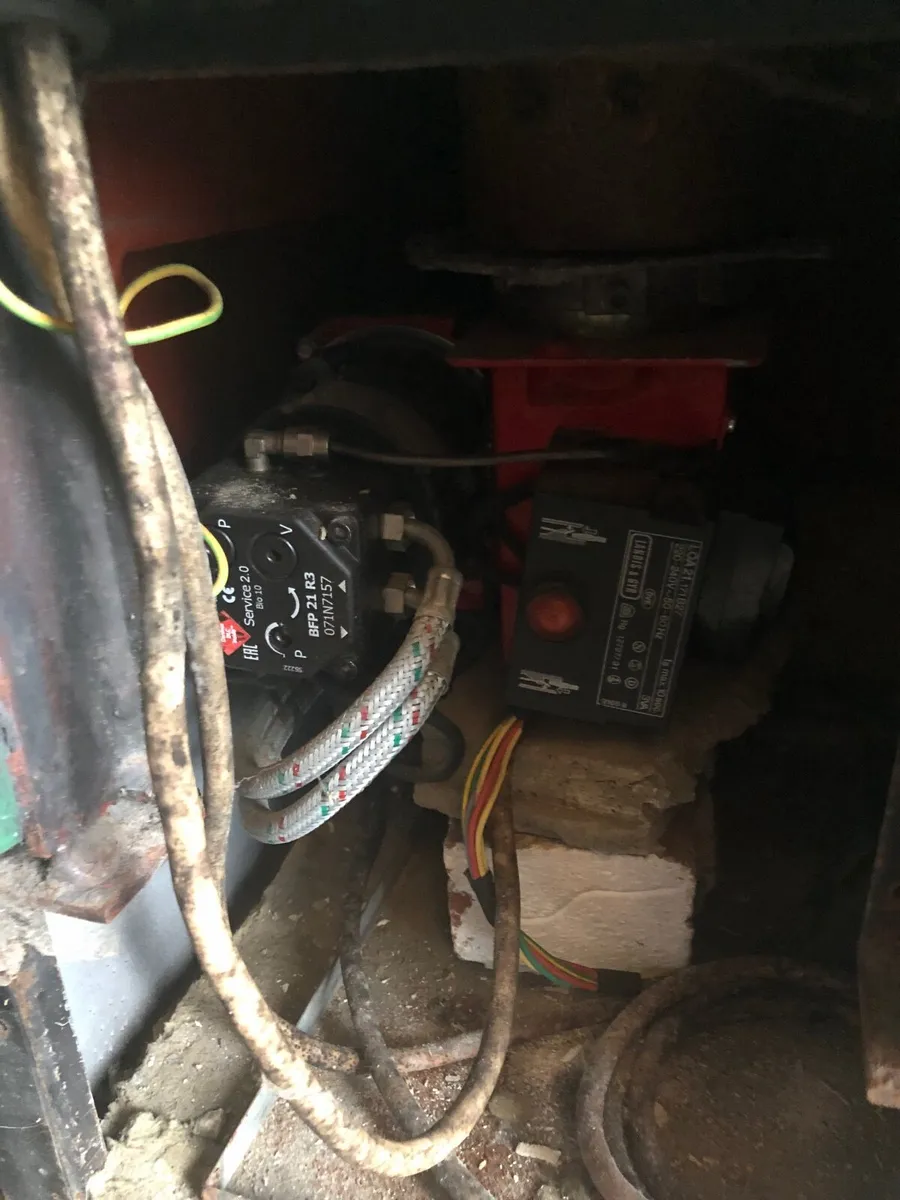 Fully refurbished oiled fired Stanley range - Image 4