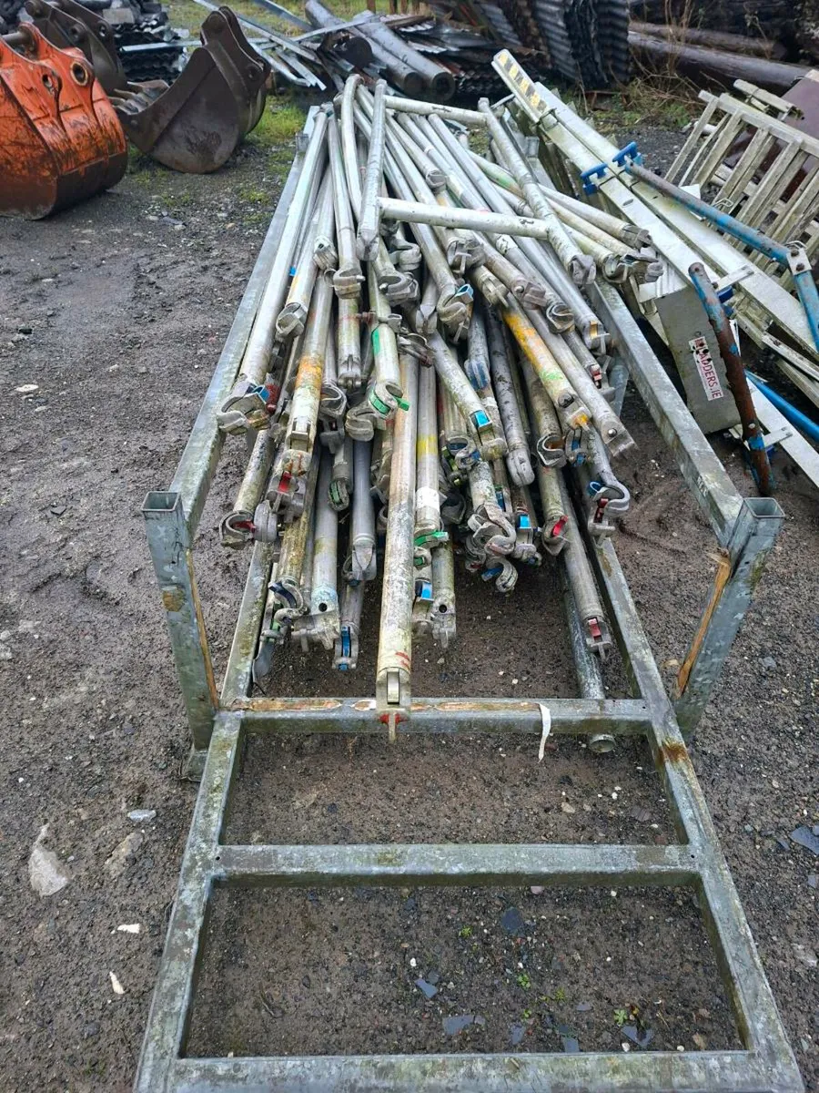 Tower scaffolding - Image 2