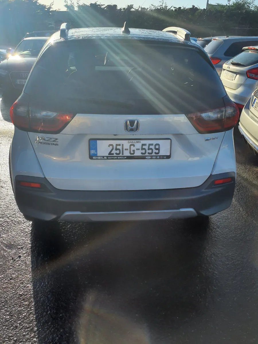 Honda Jazz 2025 hybrid light damage driving - Image 4