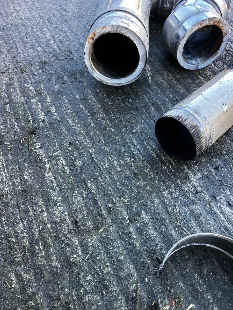 Twin wall stainless steel flu pipes - Image 2