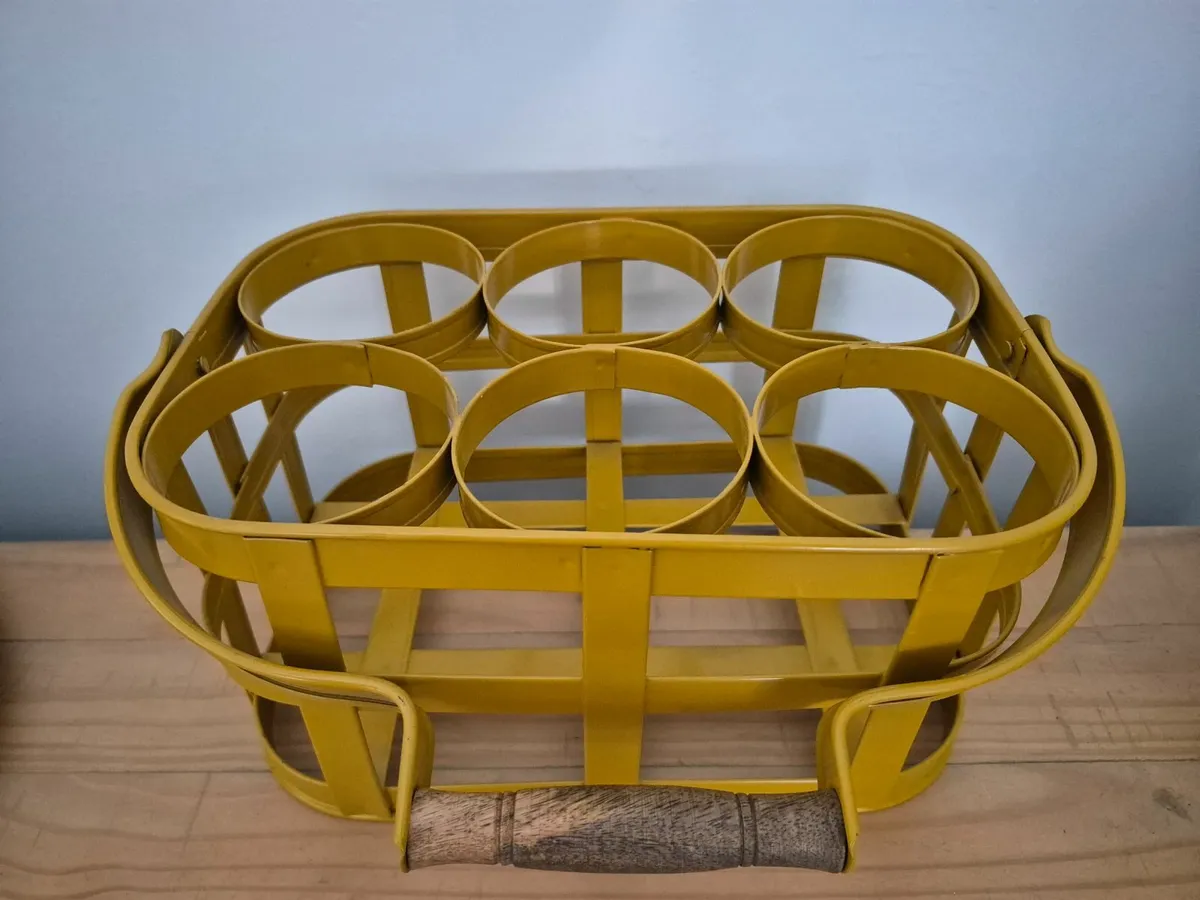 Meadows and Byrne Wine crate - Image 2