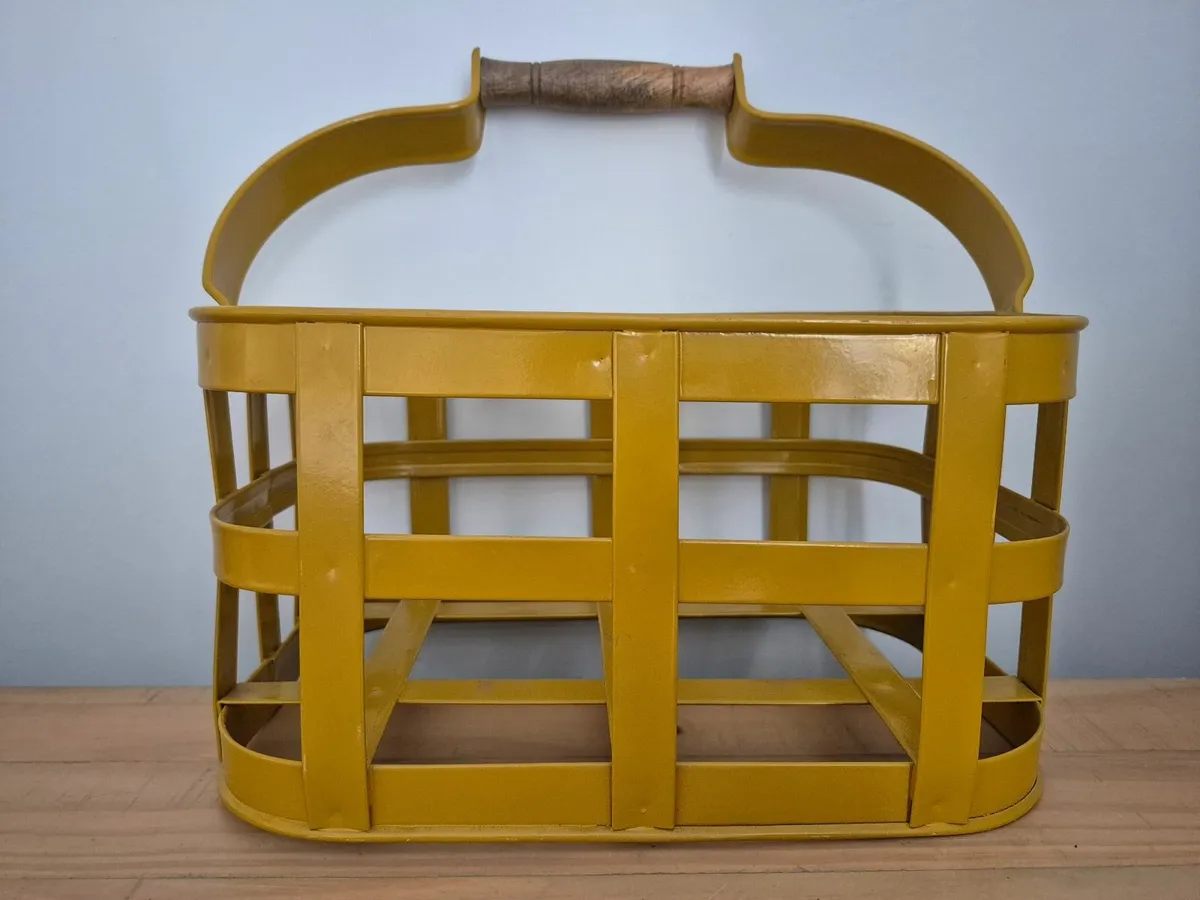 Meadows and Byrne Wine crate - Image 3