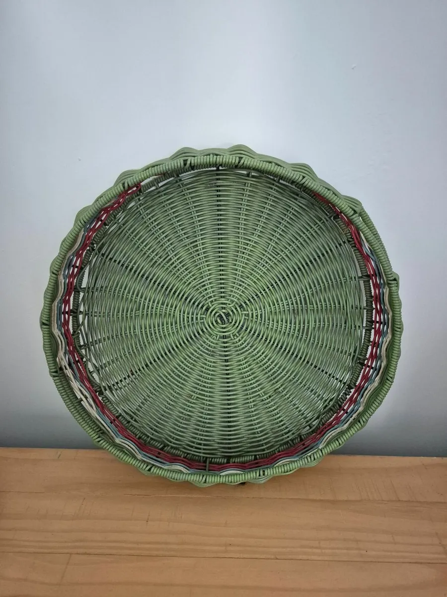 Carolyn Donnelly Basket & Table Mat - Image 1